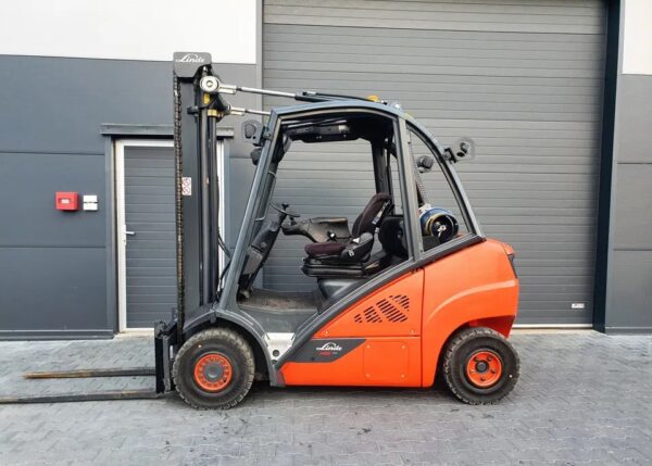 2016 Linde H25T-02