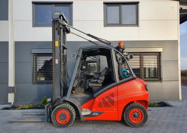 2017 Linde H40T-02